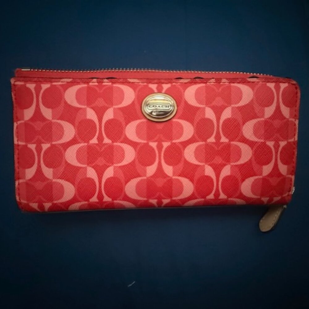 Coach Peyton Dream C Slim Zip Wallet